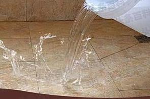 三穗漏水维修 免砸砖防水材料该如何施工